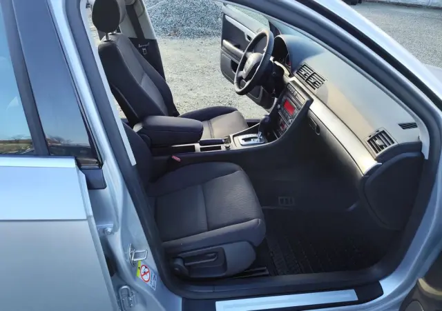 AUDI A4 Limousine 2.0 T FSI multitronic