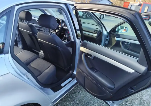 AUDI A4 Limousine 2.0 T FSI multitronic