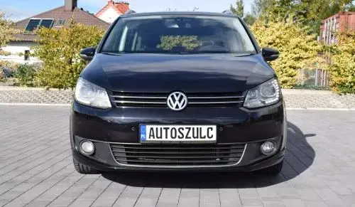 VOLKSWAGEN Touran 