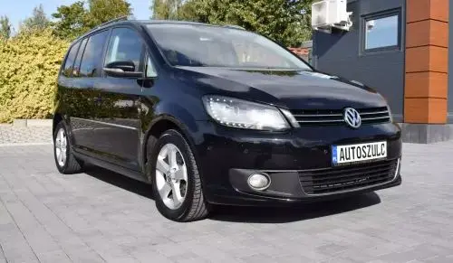 VOLKSWAGEN Touran 