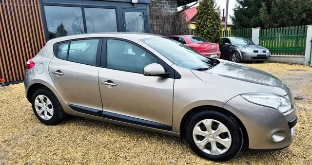 RENAULT Megane 1.6 16V 100 Expression