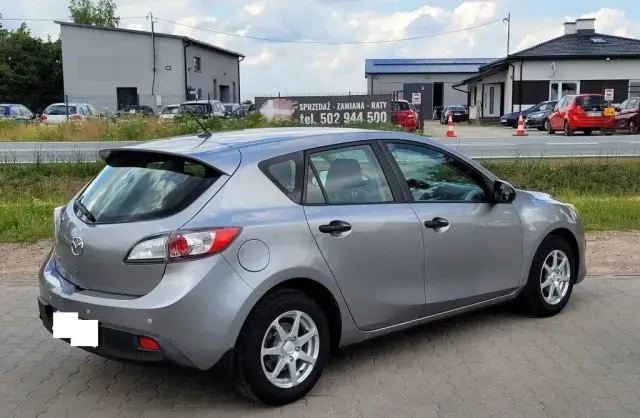 MAZDA 3 