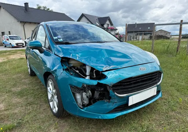 FORD Fiesta 1.0 EcoBoost Start-Stop Champions Edition