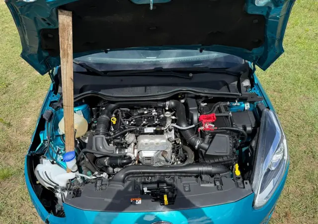 FORD Fiesta 1.0 EcoBoost Start-Stop Champions Edition
