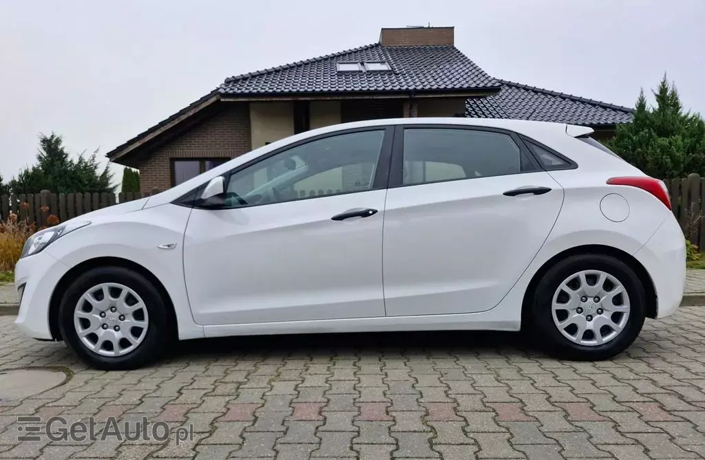 HYUNDAI I30 1.4 (100 KM)