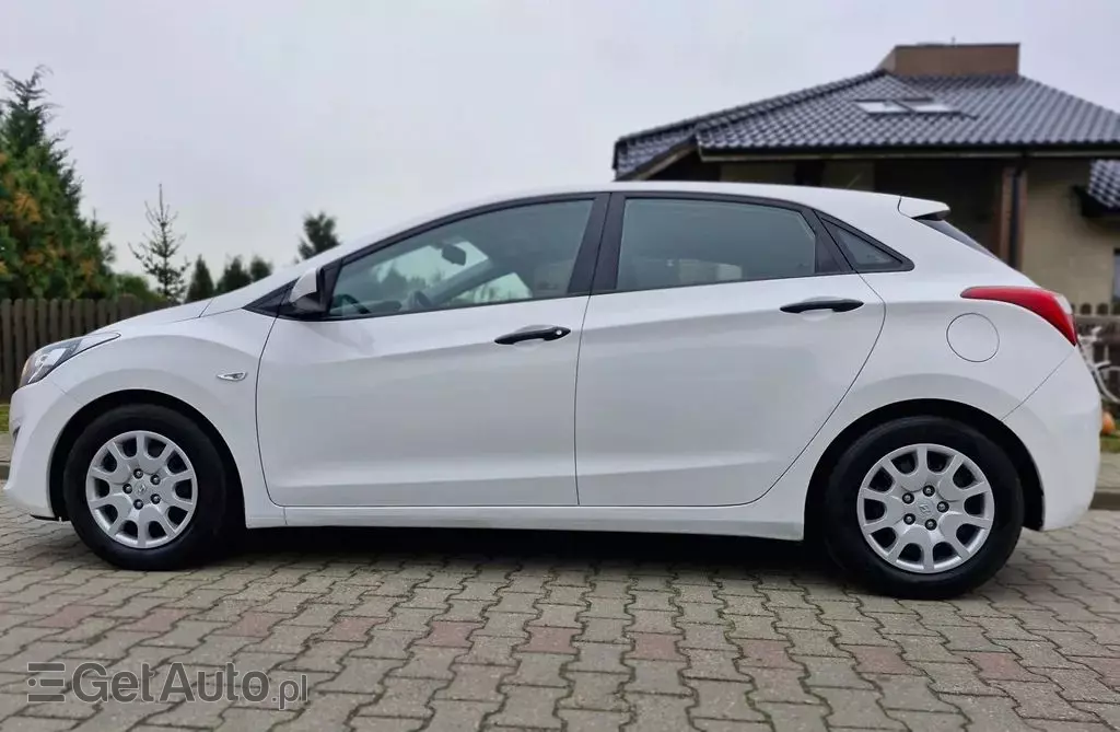HYUNDAI I30 1.4 (100 KM)