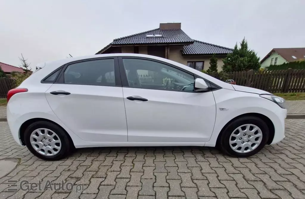 HYUNDAI I30 1.4 (100 KM)