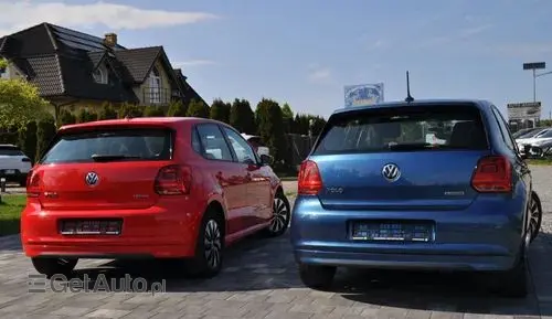 VOLKSWAGEN Polo 