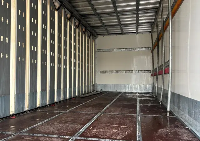 MERCEDES-BENZ MERCEDES ATEGO1527, 1524,,1523,,,1530,,1224,, 1530 KONTENER FIRANKA CHLODNIA PODWOZIE DO ZABUDOWY KILKA SZTUK 