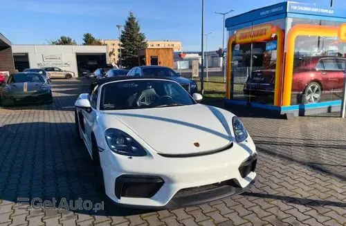 PORSCHE Spyder 