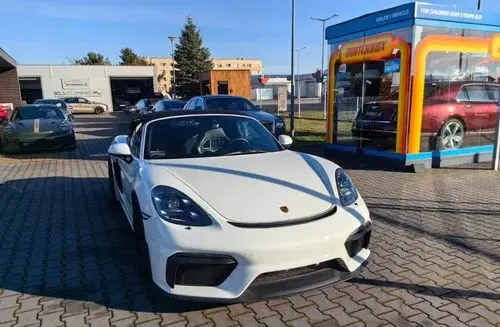 PORSCHE Spyder 