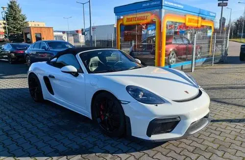 PORSCHE Spyder 