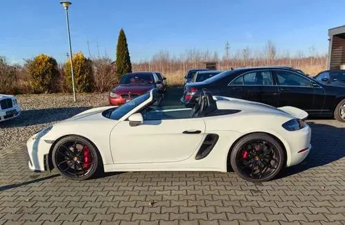 PORSCHE Spyder 