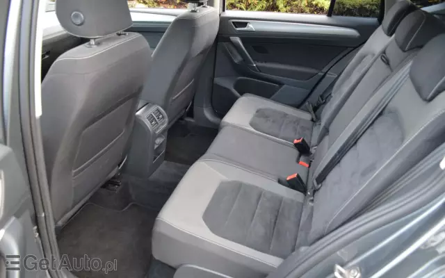 VOLKSWAGEN Golf Sportsvan 1.4 TSI (BlueMotion Technology) DSG Highline