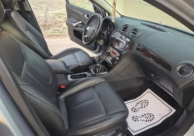 FORD Mondeo 1.8 TDCi Ghia