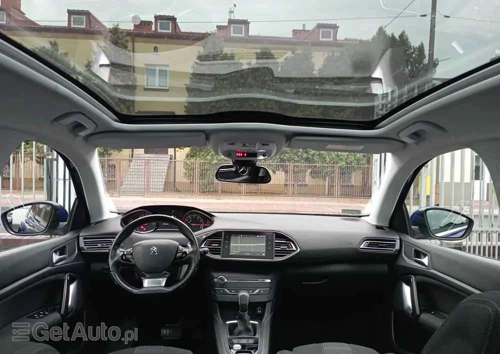 PEUGEOT 308 1.2 PureTech Allure S&S EAT6