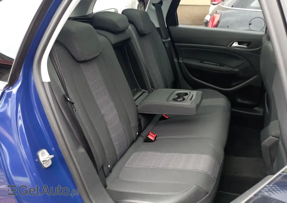 PEUGEOT 308 1.2 PureTech Allure S&S EAT6