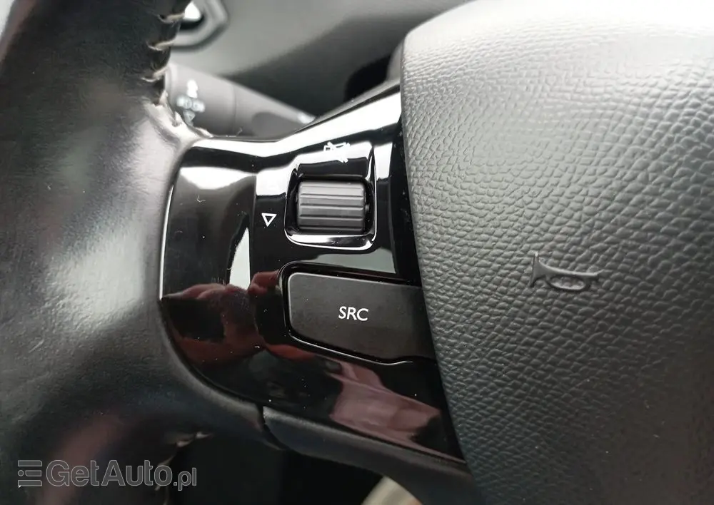 PEUGEOT 308 1.2 PureTech Allure S&S EAT6