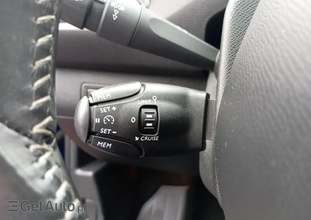 PEUGEOT 308 1.2 PureTech Allure S&S EAT6