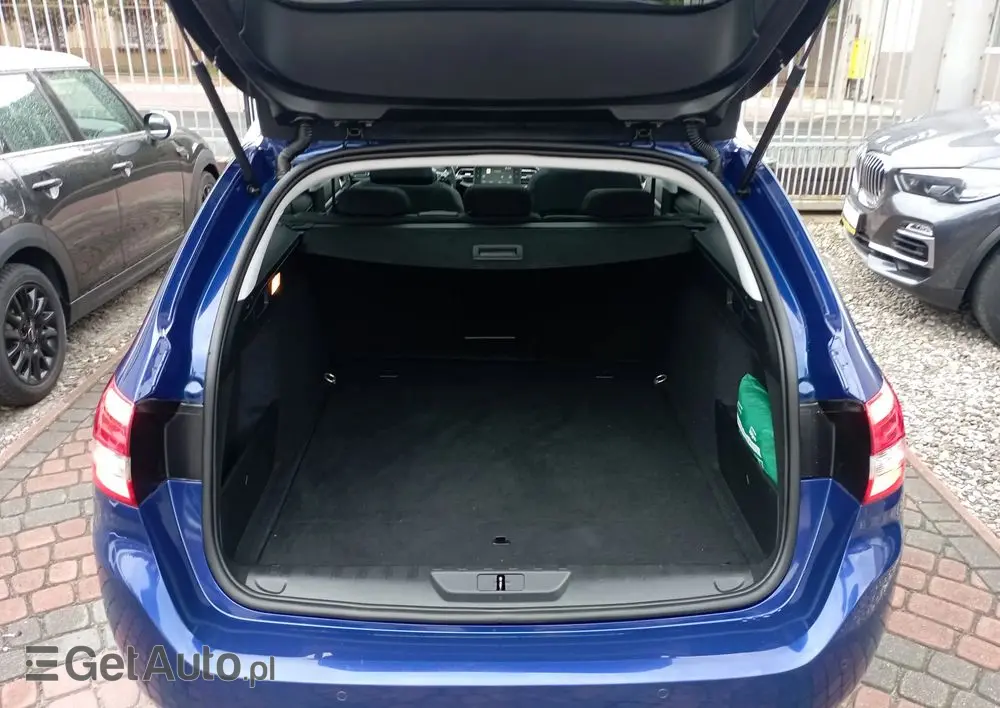 PEUGEOT 308 1.2 PureTech Allure S&S EAT6