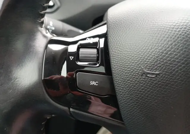 PEUGEOT 308 1.2 PureTech Allure S&S EAT6