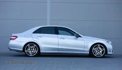 MERCEDES-BENZ Klasa E 63 AMG  