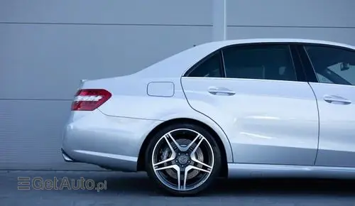 MERCEDES-BENZ Klasa E 63 AMG  