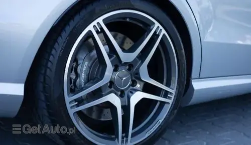 MERCEDES-BENZ Klasa E 63 AMG  