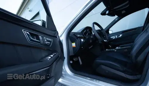 MERCEDES-BENZ Klasa E 63 AMG  