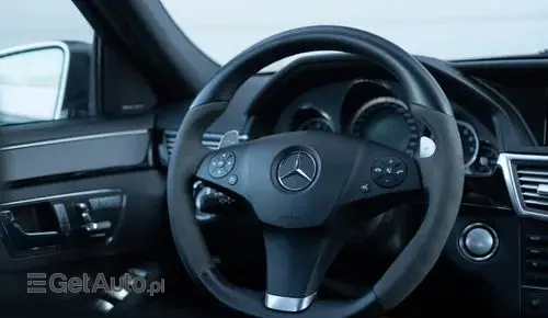 MERCEDES-BENZ Klasa E 63 AMG  