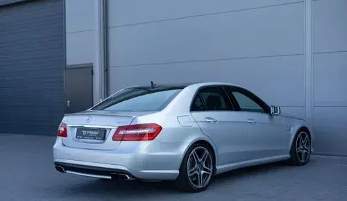 MERCEDES-BENZ Klasa E 63 AMG  