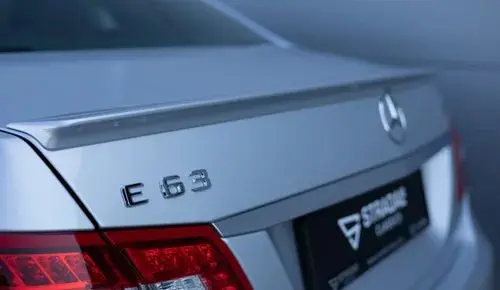 MERCEDES-BENZ Klasa E 63 AMG  