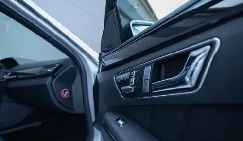 MERCEDES-BENZ Klasa E 63 AMG  