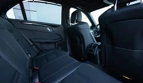 MERCEDES-BENZ Klasa E 63 AMG  