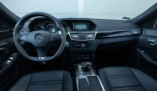 MERCEDES-BENZ Klasa E 63 AMG  