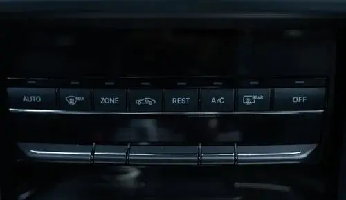 MERCEDES-BENZ Klasa E 63 AMG  