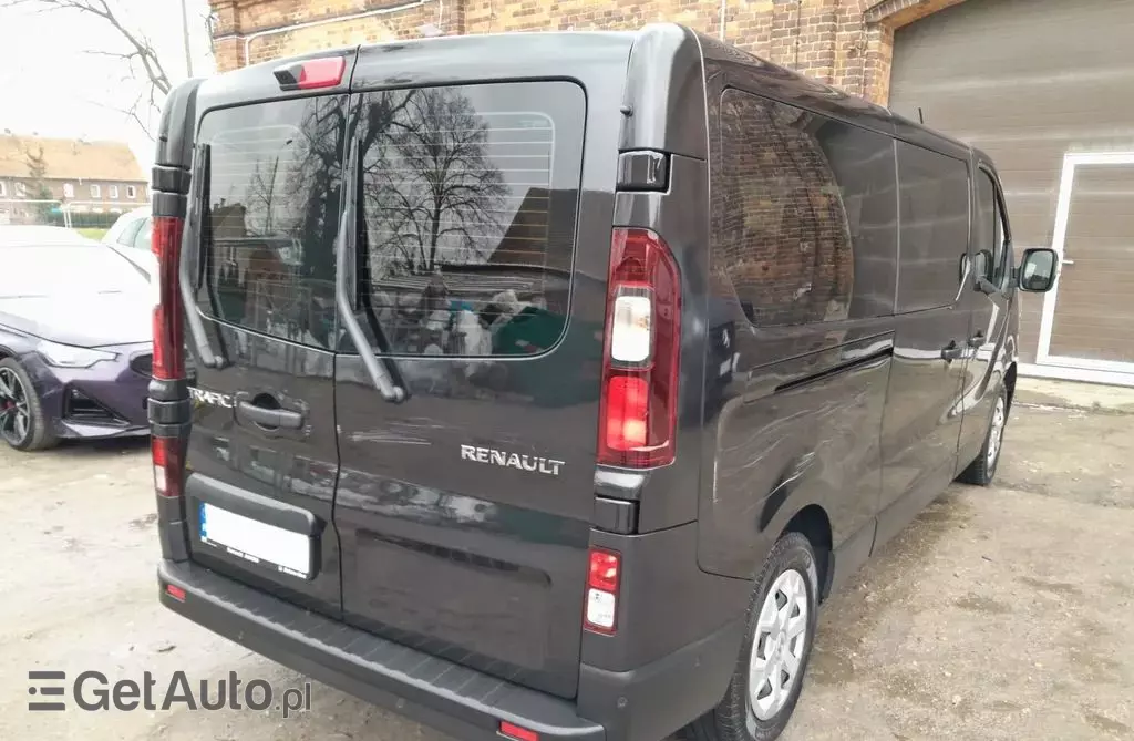 RENAULT Trafic 
