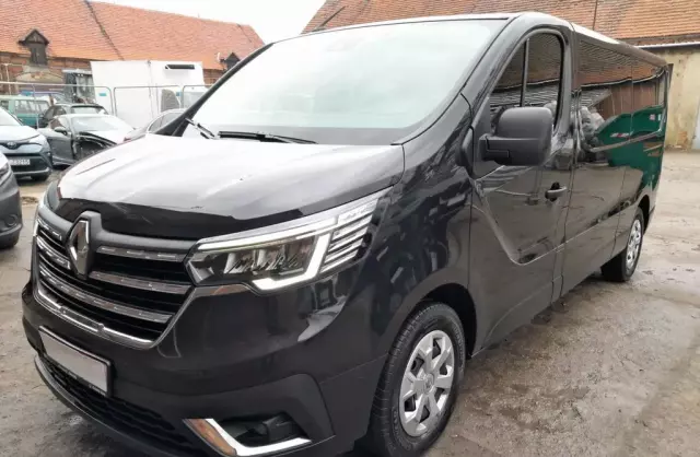 RENAULT Trafic 