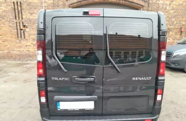 RENAULT Trafic 