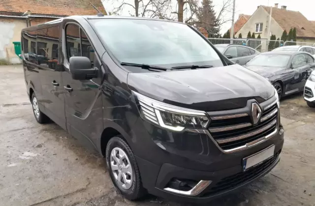 RENAULT Trafic 