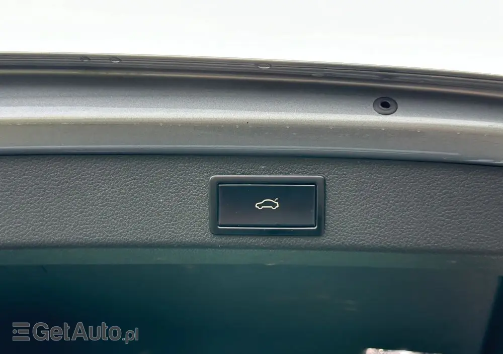 SKODA Superb 2.0 TDI SCR Style DSG