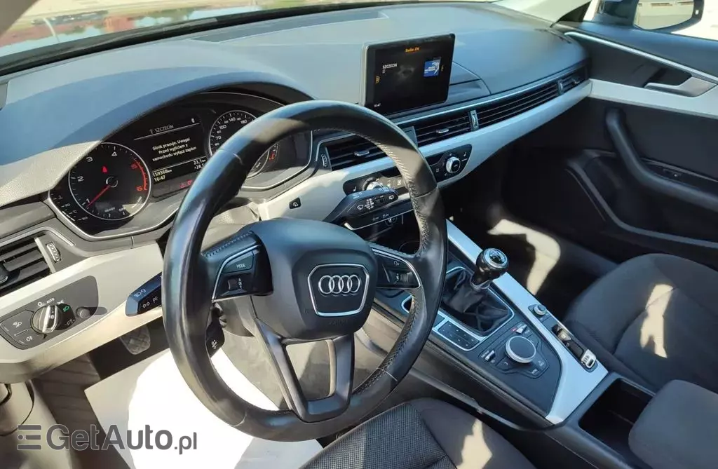 AUDI A4 