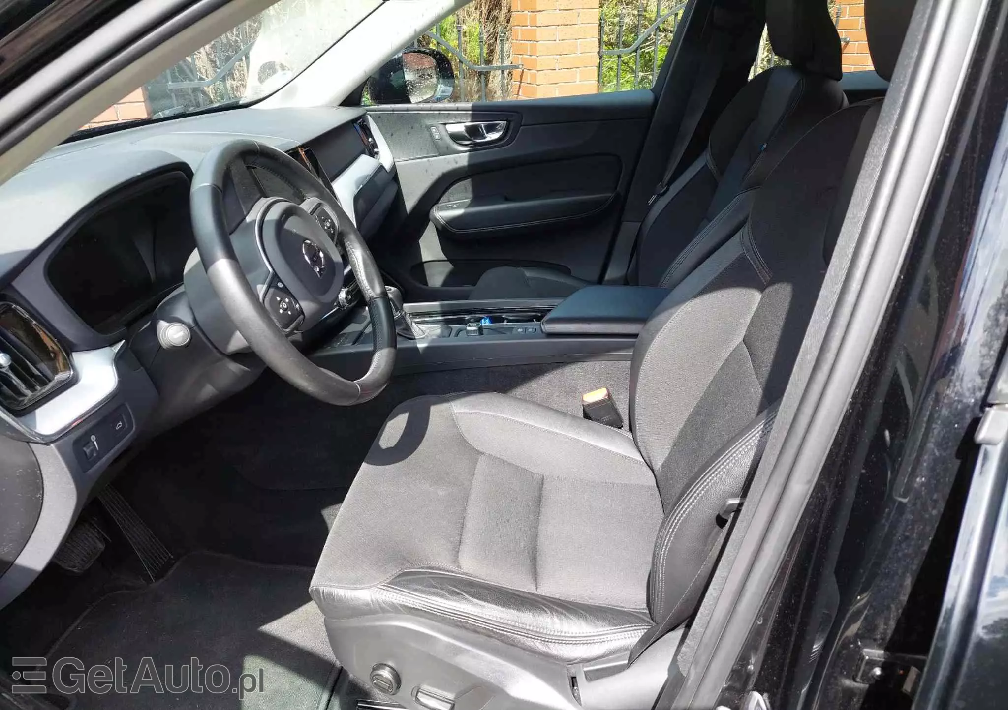 VOLVO XC 60 D4 Geartronic Momentum Pro