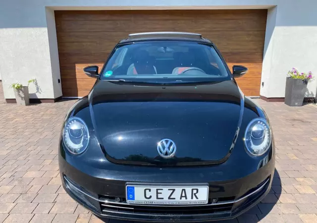VOLKSWAGEN Beetle 