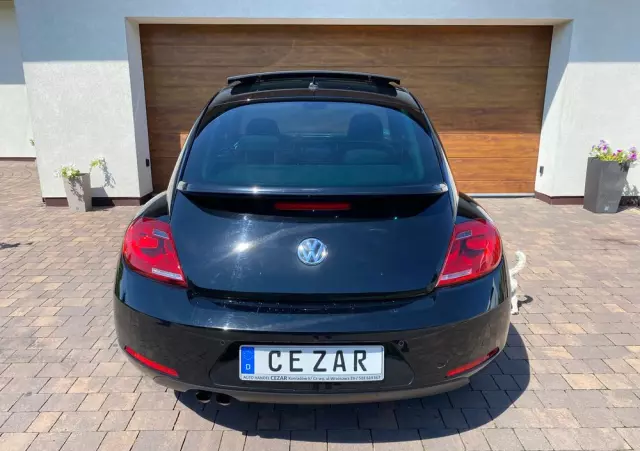 VOLKSWAGEN Beetle 