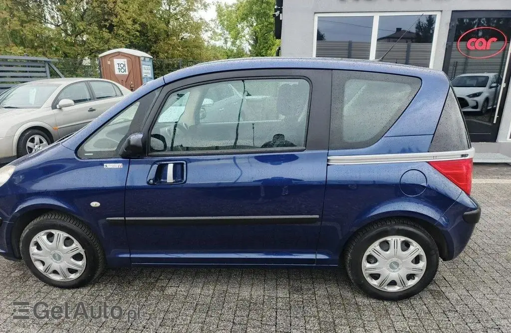 PEUGEOT 1007 
