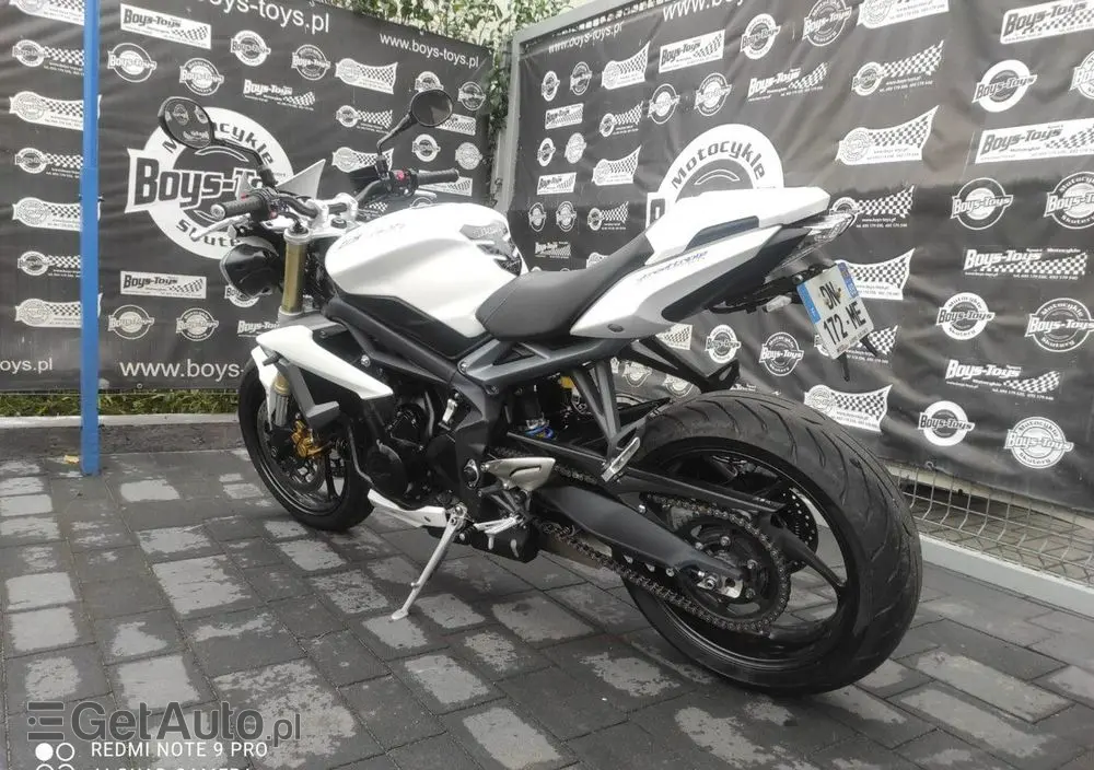 TRIUMPH Street Triple 
