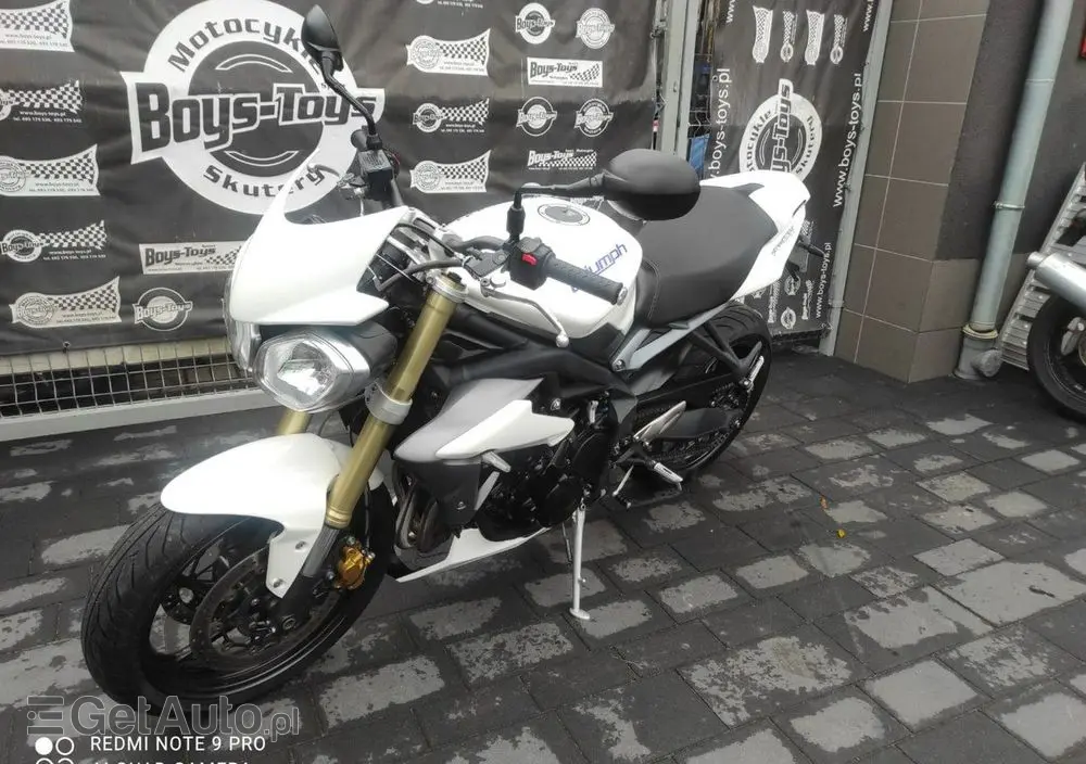 TRIUMPH Street Triple 