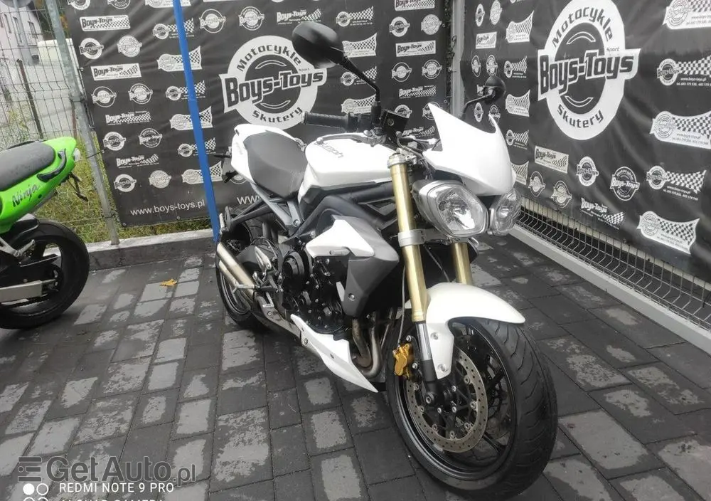 TRIUMPH Street Triple 
