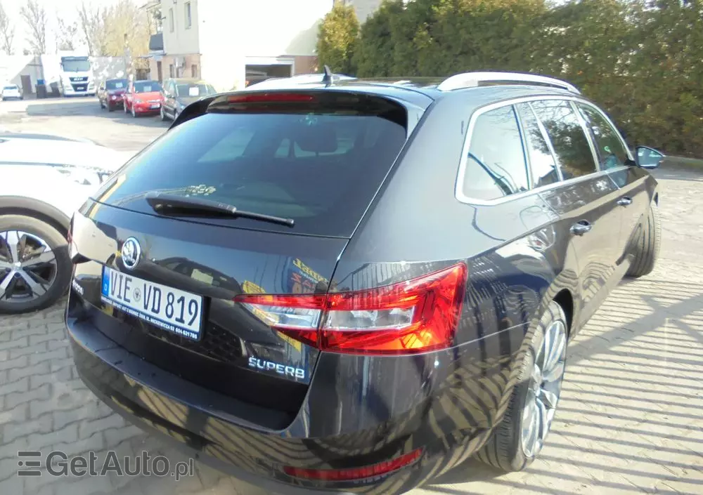 SKODA Superb 2.0 TDI DSG Style